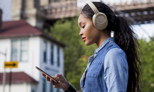 JBL Tune 730 BT - 3 tryby pracy i 76 godzin grania