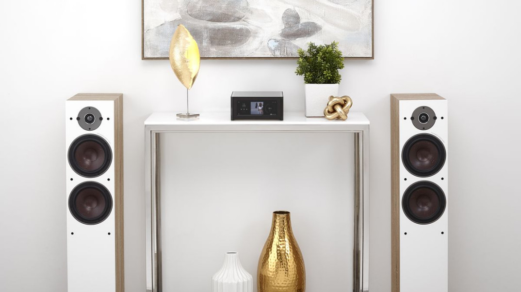 Hybrydowy wzmacniacz cyfrowy NAD M10 już w sprzedaży 