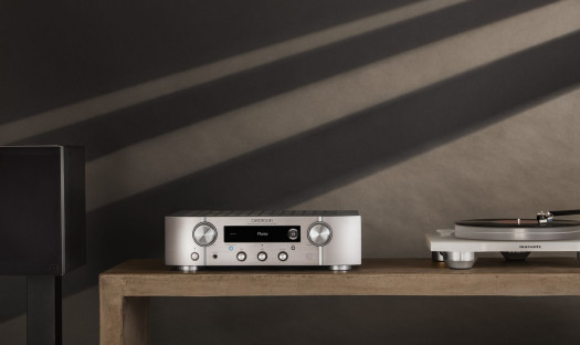 Wzmacniacz zintegrowany Marantz PM7000N z funkcjonalnością streamingu muzyki