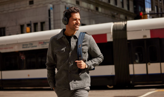 JBL prezentuje Tour One M2 - nowe wokółuszne słuchawki premium