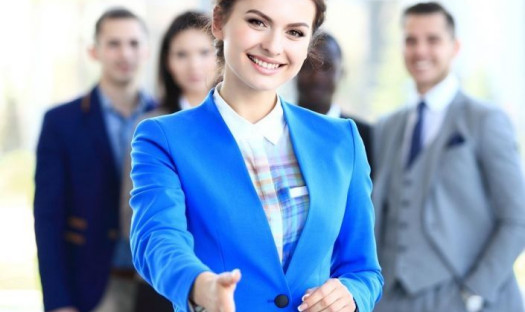 Specjalista i doradca klienta poszukiwany przez salon Q21