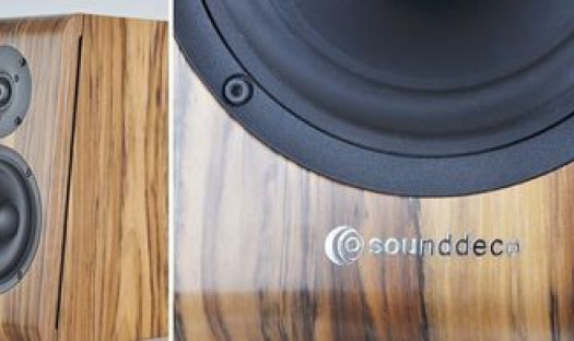 Prezentacja kolumn Sounddeco serii Alpha w salonie audio-connect