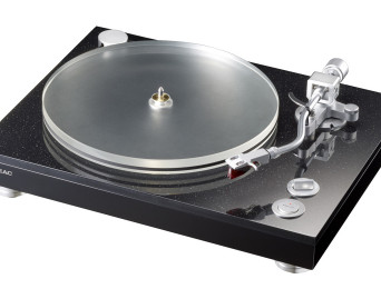 Gramofon TEAC TN-5BB z napędem paskowym i zbalansowanymi wyjściami XLR