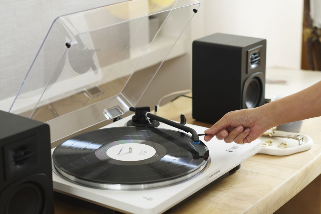 Gramofon Audio-Technica AT-LP70XBT - obsługa Bluetooth i wsparcie dla kodeka aptX Adaptive