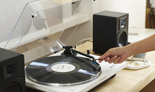 Gramofon Audio-Technica AT-LP70XBT - obsługa Bluetooth i wsparcie dla kodeka aptX Adaptive