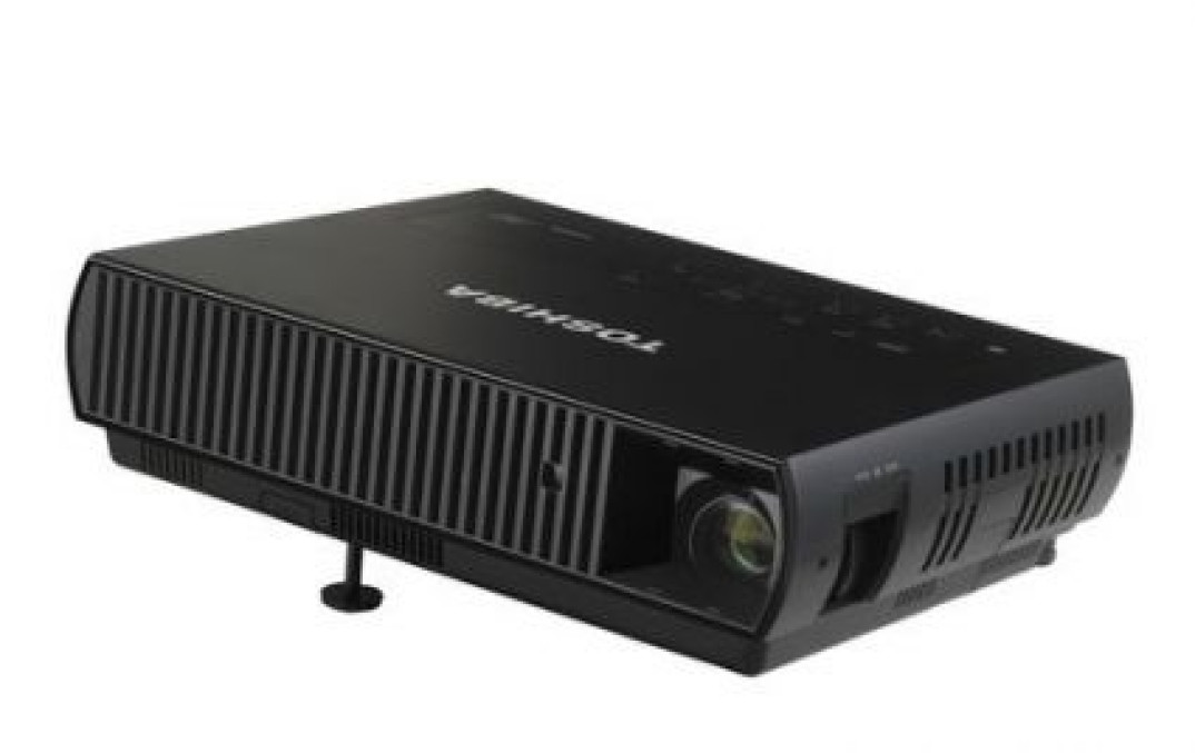 Projektory Toshiba NHX21A i NHW22A