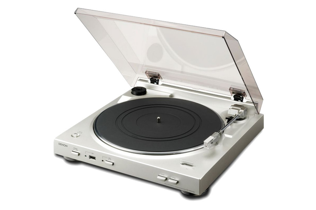 Gramofon DENON DP-200USB