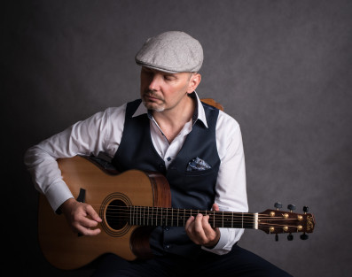 Adam Palma gra Chopina na gitarze. Tą płytą zachwycił się sam Al Di Meola