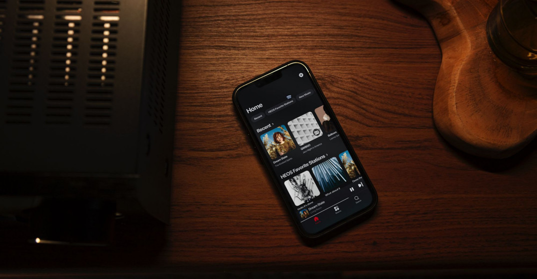 Aktualizacja aplikacji HEOS dla urządzeń Denon i Marantz wyposażonych w funkcjonalność Heos Built-in