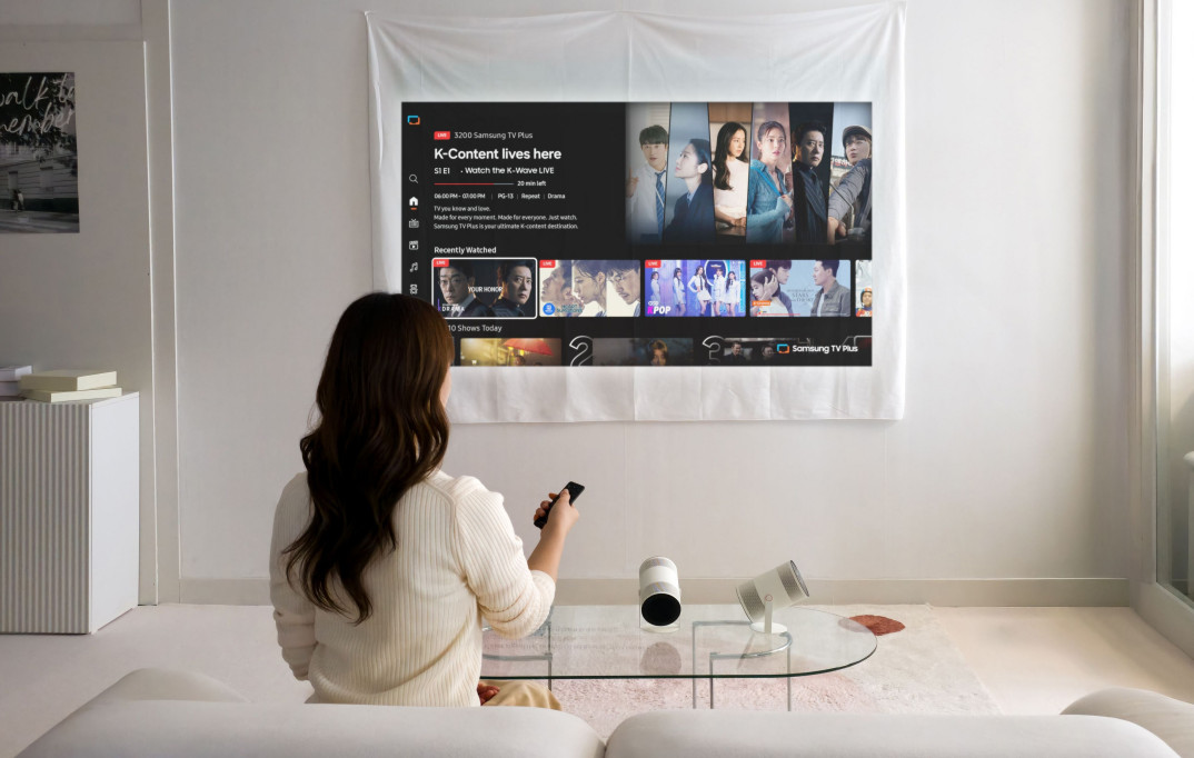 Na CES 2026 Samsung zaprezentuje projektor The Freestyle+ o prawie 2 razy wyższej jasności