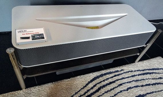 SONY w Wiedniu, czyli światło i dźwięk w salonie i błocie