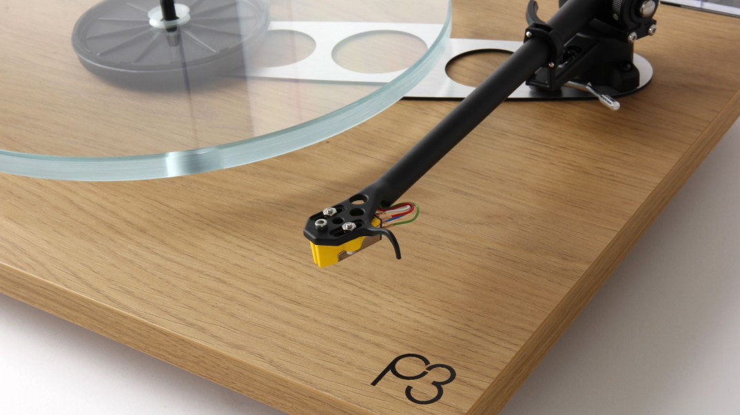 Rega Planar 3 w nowym wybarwieniu -  Light Oak