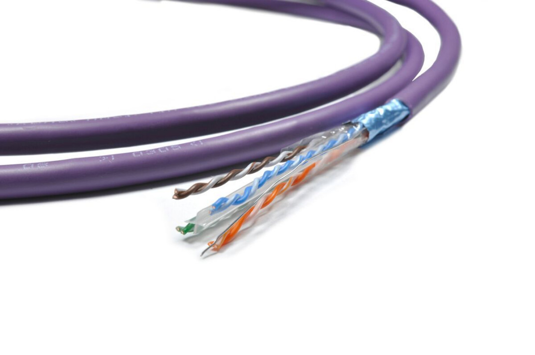 MDC1820 - pierwszy przewód sieciowy (skrętka) Melodiki