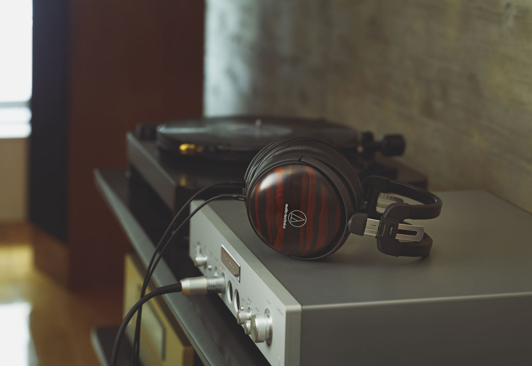 Słuchawki Audio-Technica ATH-AWKT i ATH-AWAS