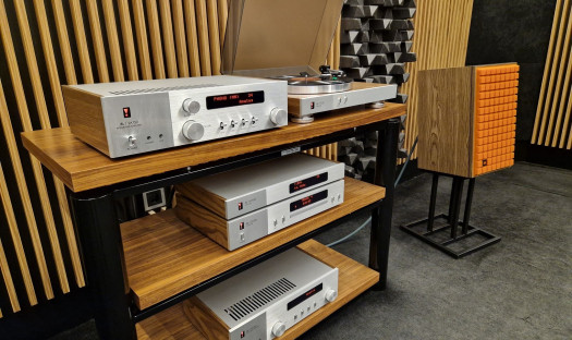Prezentacja zestawu JBL Classic w salonie audioplaza.pl w Poznaniu