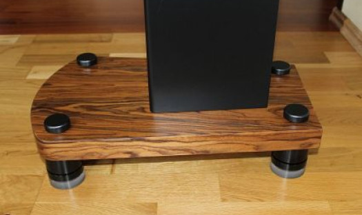 Pro Audio Bono wprowadza do sprzedaży nowe standy pod kolumny podstawkowe