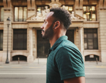 Denon prezentuje nową generację prawdziwie bezprzewodowych słuchawek dousznych: AH-C500W i AH-C840NCW