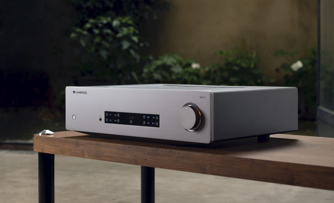 Wzmacniacz zintegrowany Cambridge Audio CXA81