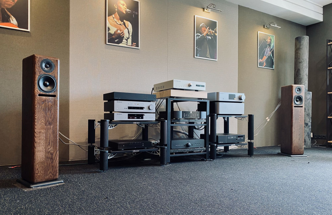 Q21 poleca - Xavian Madre Perla i Bladelius Brage