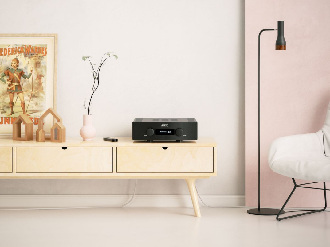 Sieciowy wzmacniacz zintegrowany Hegel H390