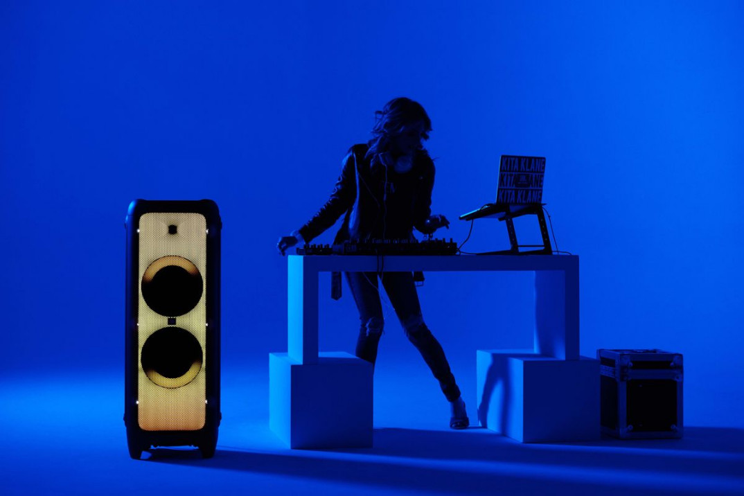 Wyjątkowy głośnik na imprezę - JBL Partybox 1000