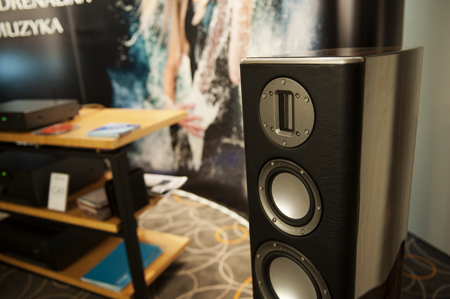 Platinum 200 z bliska