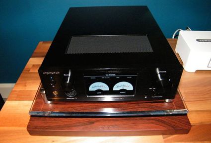 Podstawka pod wzmacniacz