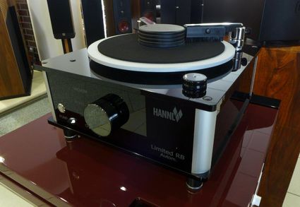 Wrocławski salon Fusic myje płyty winylowe