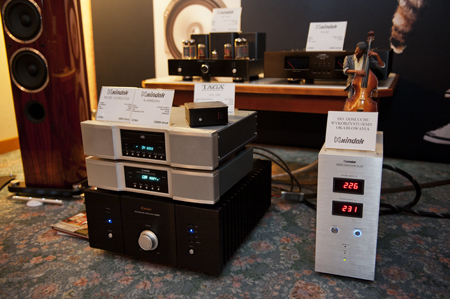 Xindaki: Muse 1.0 Deluxe, A600E, okablowanie, mała Taga Harmony DA 300Xindaki: Muse 1.0 Deluxe, A600E, okablowanie, mała Taga Harmony DA 300